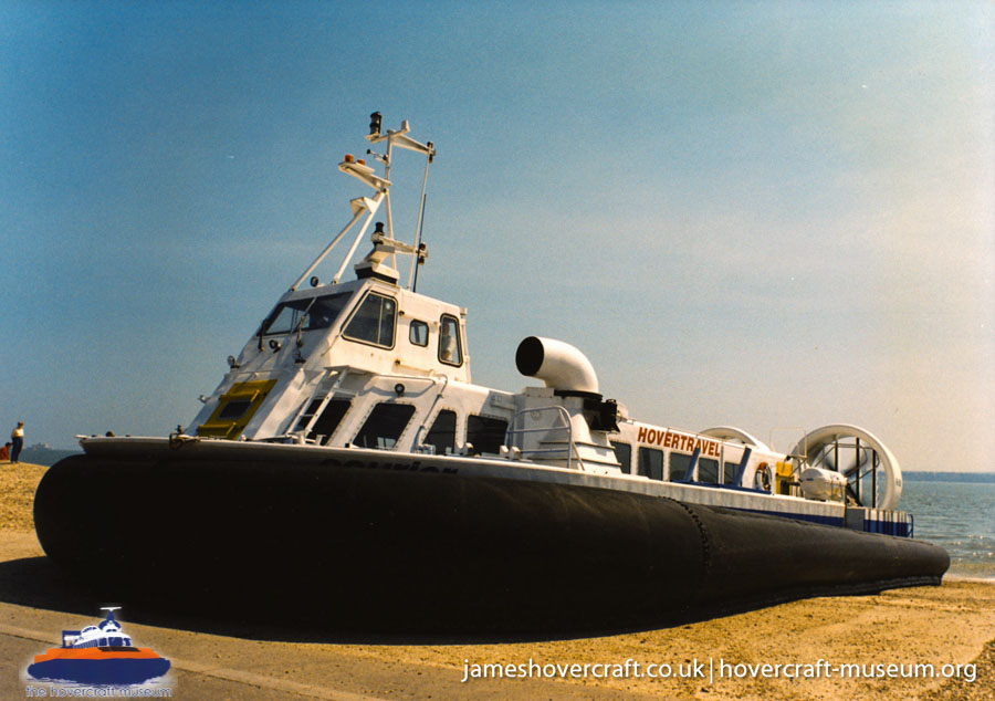 AP1-88 hovercraft promotional day by BHC -  (credit: The <a href='http://www.hovercraft-museum.org/' target='_blank'>Hovercraft Museum Trust</a>).
